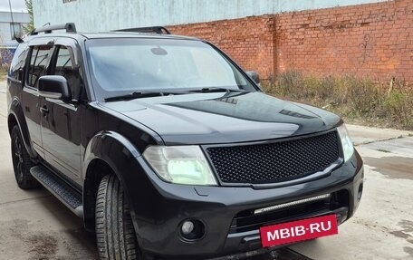 Nissan Pathfinder, 2012 год, 1 600 000 рублей, 2 фотография
