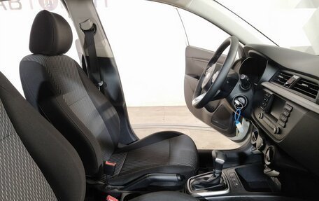 KIA Rio IV, 2018 год, 1 445 000 рублей, 26 фотография