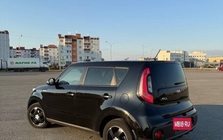 KIA Soul II рестайлинг, 2018 год, 1 440 000 рублей, 6 фотография