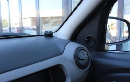 Renault Logan I, 2011 год, 585 000 рублей, 21 фотография