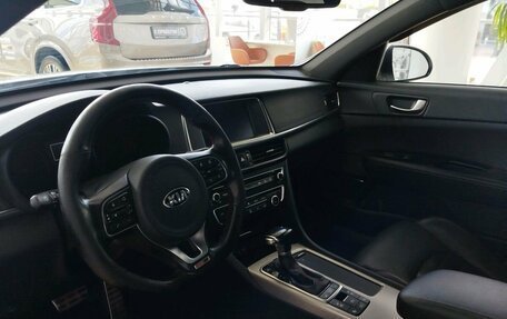 KIA Optima IV, 2017 год, 2 299 900 рублей, 8 фотография