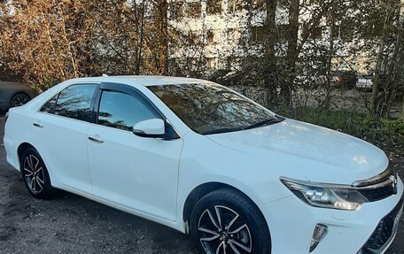 Toyota Camry, 2017 год, 2 345 000 рублей, 10 фотография