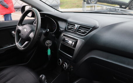 KIA Rio III рестайлинг, 2012 год, 678 400 рублей, 17 фотография
