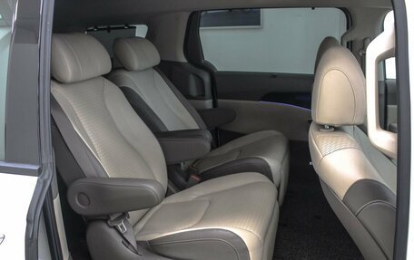 KIA Carnival, 2022 год, 4 699 000 рублей, 11 фотография