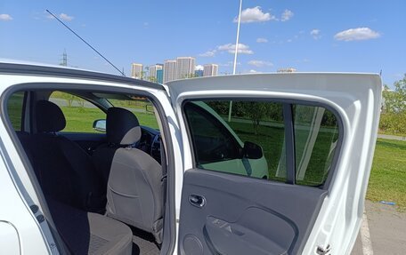 Renault Sandero II рестайлинг, 2019 год, 1 000 000 рублей, 12 фотография