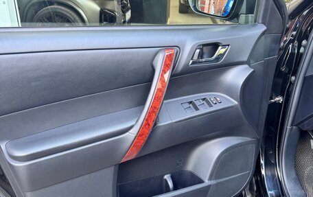 Toyota Highlander III, 2013 год, 2 350 000 рублей, 5 фотография