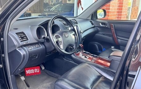 Toyota Highlander III, 2013 год, 2 350 000 рублей, 6 фотография