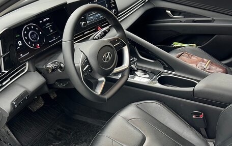 Hyundai Elantra, 2022 год, 1 850 000 рублей, 7 фотография