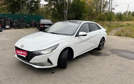 Hyundai Elantra, 2022 год, 1 850 000 рублей, 6 фотография