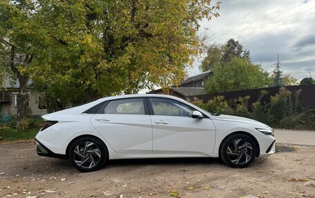 Hyundai Elantra, 2024 год, 1 990 000 рублей, 4 фотография