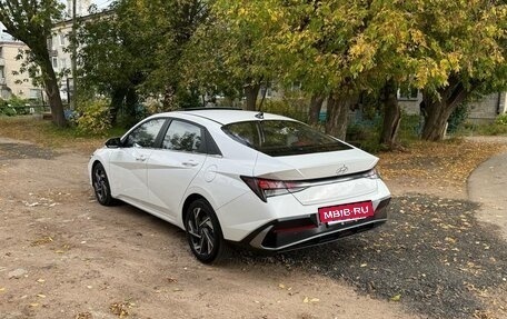 Hyundai Elantra, 2024 год, 1 990 000 рублей, 6 фотография