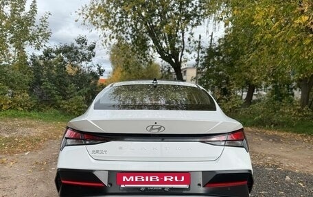 Hyundai Elantra, 2024 год, 1 990 000 рублей, 7 фотография