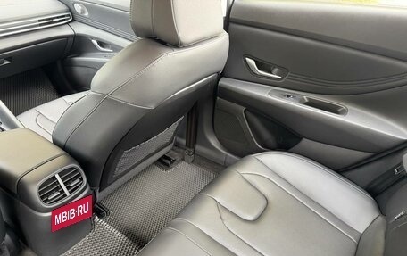 Hyundai Elantra, 2024 год, 1 990 000 рублей, 18 фотография