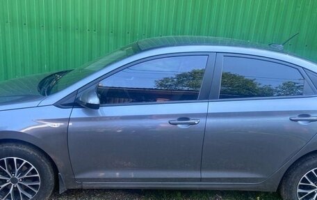 Hyundai Solaris II рестайлинг, 2018 год, 415 493 рублей, 1 фотография