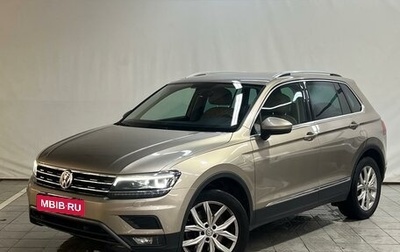 Volkswagen Tiguan II, 2018 год, 2 550 000 рублей, 1 фотография