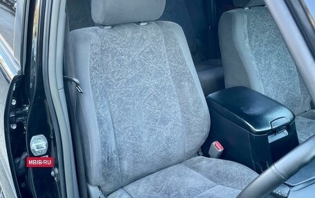 Toyota Land Cruiser Prado 120 рестайлинг, 2005 год, 1 799 000 рублей, 17 фотография