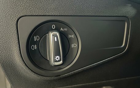 Volkswagen Tiguan II, 2018 год, 2 550 000 рублей, 11 фотография