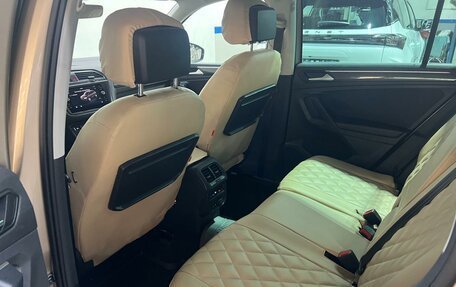 Volkswagen Tiguan II, 2018 год, 2 550 000 рублей, 13 фотография