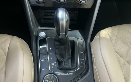 Volkswagen Tiguan II, 2018 год, 2 550 000 рублей, 10 фотография