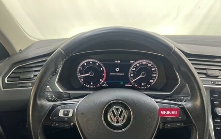 Volkswagen Tiguan II, 2018 год, 2 550 000 рублей, 7 фотография