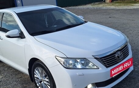 Toyota Camry, 2012 год, 1 850 000 рублей, 3 фотография