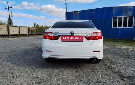 Toyota Camry, 2012 год, 1 850 000 рублей, 10 фотография