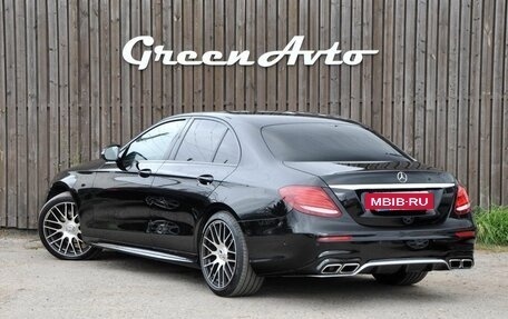 Mercedes-Benz E-Класс, 2016 год, 2 000 000 рублей, 3 фотография