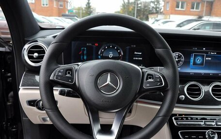 Mercedes-Benz E-Класс, 2016 год, 2 000 000 рублей, 16 фотография