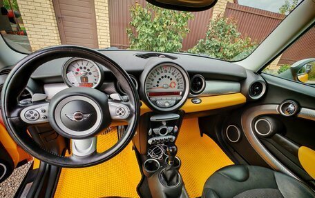 MINI Hatch, 2007 год, 1 080 000 рублей, 15 фотография