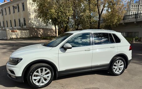 Volkswagen Tiguan II, 2017 год, 2 900 000 рублей, 3 фотография