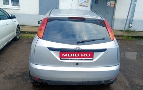 Ford Focus IV, 2001 год, 235 000 рублей, 3 фотография