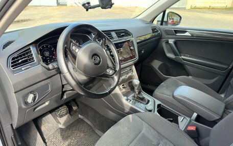 Volkswagen Tiguan II, 2017 год, 2 900 000 рублей, 11 фотография