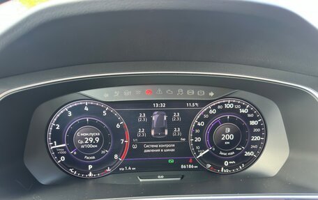 Volkswagen Tiguan II, 2017 год, 2 900 000 рублей, 12 фотография