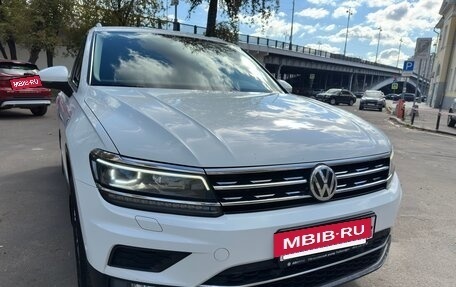 Volkswagen Tiguan II, 2017 год, 2 900 000 рублей, 15 фотография