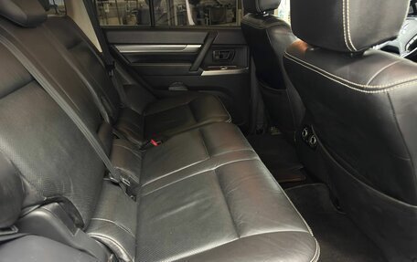 Mitsubishi Pajero IV, 2014 год, 1 950 000 рублей, 16 фотография