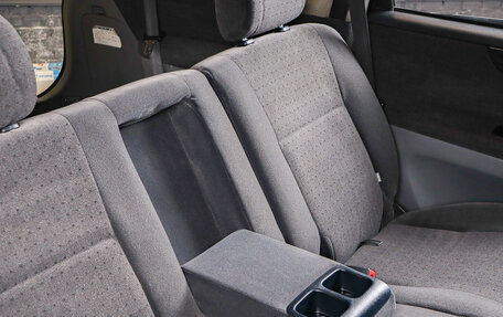 Toyota Ipsum II, 2002 год, 799 000 рублей, 17 фотография