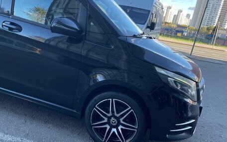 Mercedes-Benz V-Класс, 2019 год, 4 100 000 рублей, 3 фотография