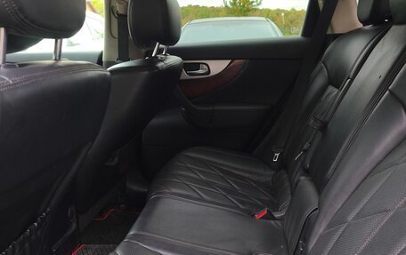 Infiniti FX II, 2011 год, 1 650 000 рублей, 6 фотография
