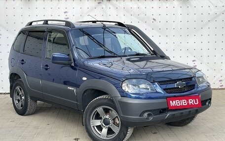 Chevrolet Niva I рестайлинг, 2017 год, 770 000 рублей, 2 фотография
