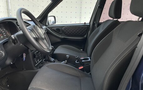 Chevrolet Niva I рестайлинг, 2017 год, 770 000 рублей, 11 фотография