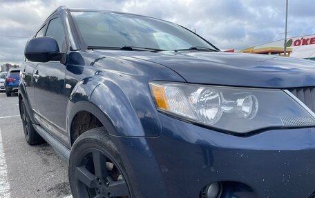 Mitsubishi Outlander III рестайлинг 3, 2008 год, 630 000 рублей, 1 фотография