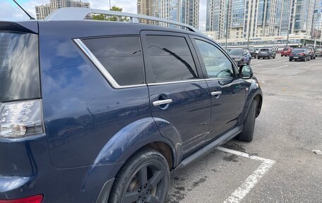 Mitsubishi Outlander III рестайлинг 3, 2008 год, 630 000 рублей, 14 фотография