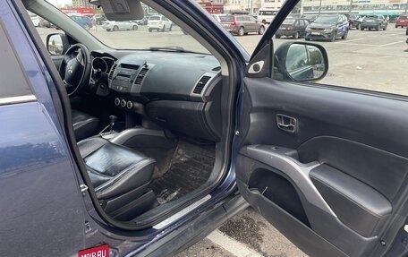 Mitsubishi Outlander III рестайлинг 3, 2008 год, 630 000 рублей, 13 фотография