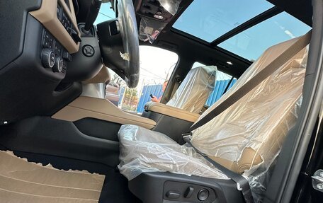Chevrolet Tahoe IV, 2023 год, 12 545 000 рублей, 24 фотография