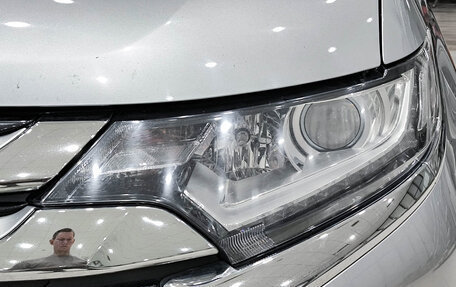 Mitsubishi Outlander III рестайлинг 3, 2016 год, 1 850 000 рублей, 21 фотография