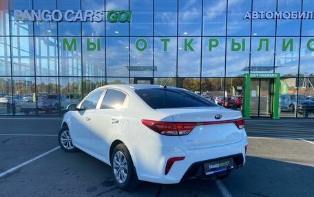 KIA Rio IV, 2017 год, 1 067 900 рублей, 3 фотография
