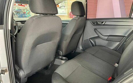 Skoda Rapid I, 2018 год, 1 090 000 рублей, 16 фотография