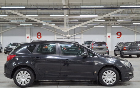 Opel Astra J, 2013 год, 630 000 рублей, 4 фотография