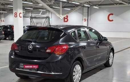 Opel Astra J, 2013 год, 630 000 рублей, 5 фотография