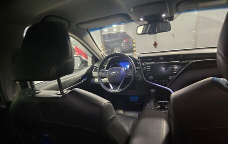 Toyota Camry, 2018 год, 2 900 000 рублей, 7 фотография
